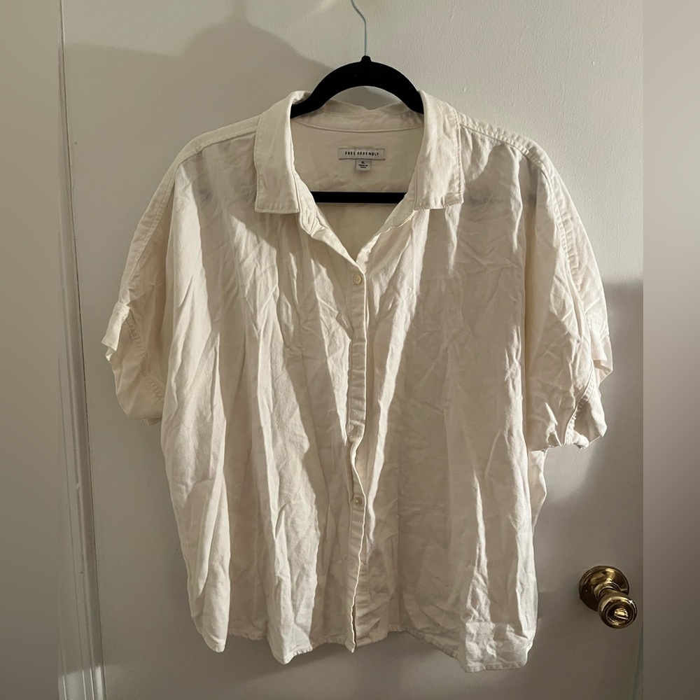 Free Assembly Linen Blend Button Down Shirt with Short Sleeves - Picture 3 of 8